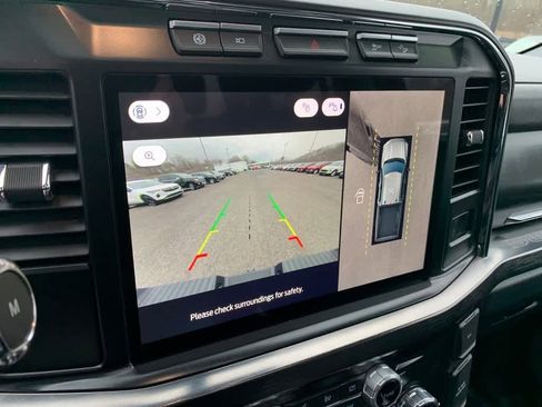 Used 2024 Ford F350 Lariat w/ Black Appearance Package image 30