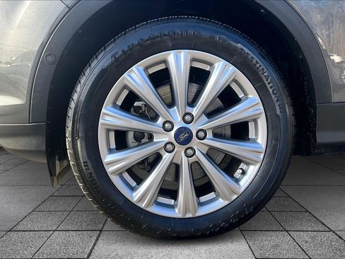 Certified 2018 Ford Escape Titanium image 7