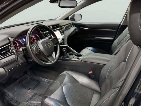 Used 2020 Toyota Camry XSE FWD image 24