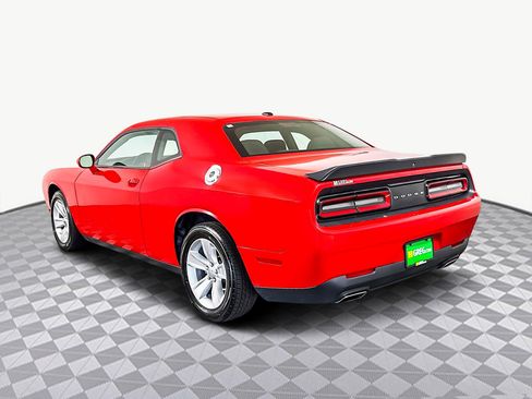 Used 2023 Dodge Challenger SXT image 7