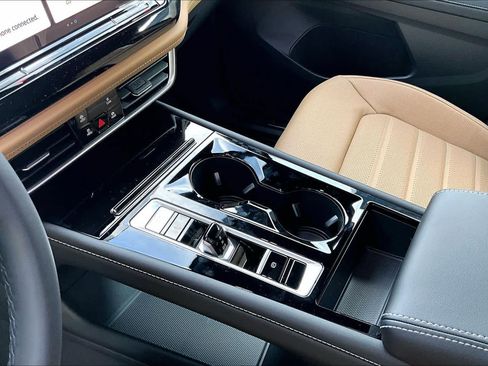 New 2026 Volkswagen Atlas Cross Sport SEL R-Line image 7