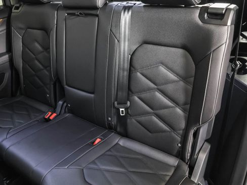 New 2026 Volkswagen Atlas SE image 35