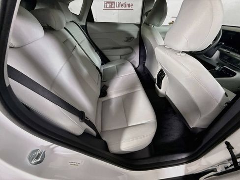 Certified 2025 Hyundai Kona SEL AWD/4WD image 27