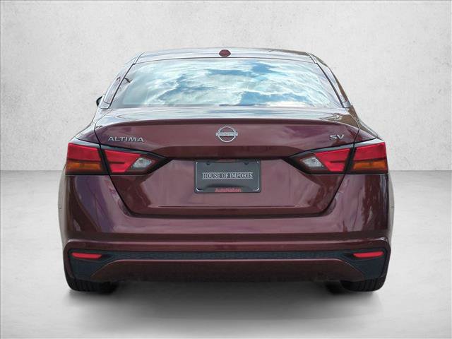 Used 2024 Nissan Altima 2.5 SV FWD image 7