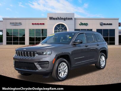 Used 2025 Jeep Grand Cherokee Laredo
