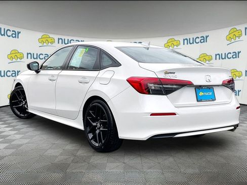 Used 2024 Honda Civic Sport image 4