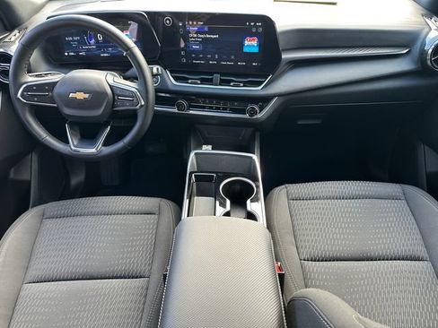Used 2025 Chevrolet Equinox LT AWD/4WD image 19