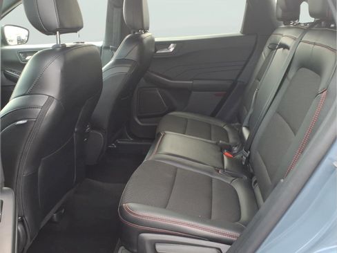 Used 2025 Ford Escape ST-Line Select AWD/4WD image 13