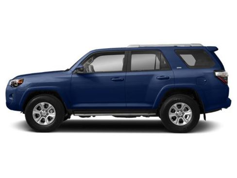 Used 2018 Toyota 4Runner SR5 AWD/4WD image 3