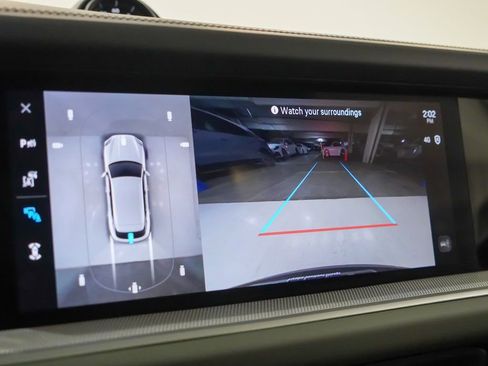 Used 2025 Porsche Cayenne E-Hybrid w/ Premium Package AWD/4WD image 31