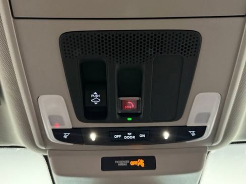 Used 2025 Honda Accord SE image 31