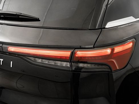 Used 2024 INFINITI QX60 Sensory image 9