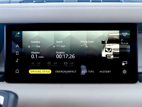 Used 2024 Land Rover Defender 110 X-Dynamic SE AWD/4WD image 26
