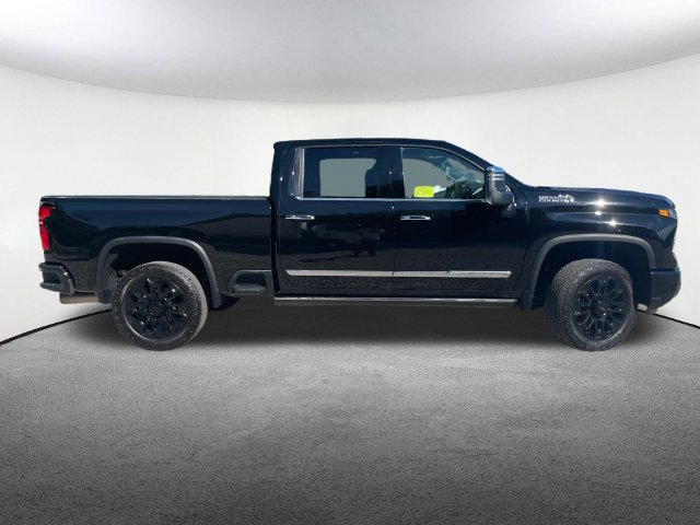 Certified 2025 Chevrolet Silverado 2500 High Country w/ High Country Premium Package AWD/4WD image 16