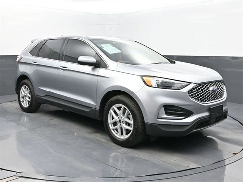 Used 2024 Ford Edge SEL image 7