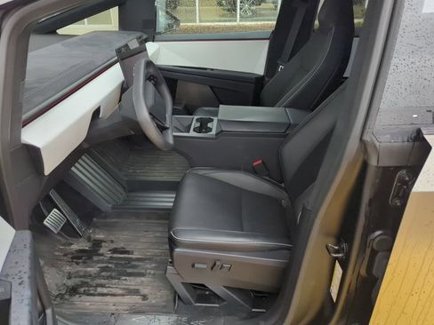 Used 2024 Tesla Cybertruck Cyberbeast image 9