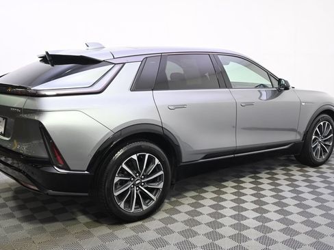 Certified 2024 Cadillac Lyriq Sport w/ LPO, Floor Liner Package AWD/4WD image 7