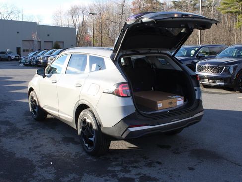 New 2026 Kia Sportage EX image 7