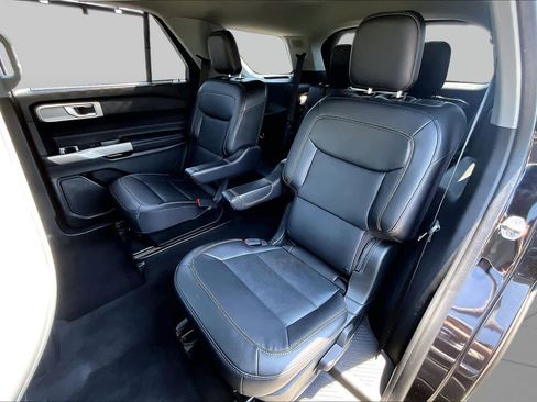 Used 2023 Ford Explorer Limited w/ Equipment Group 301A AWD/4WD image 20