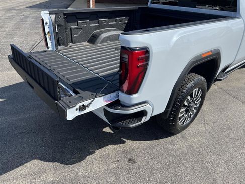 New 2026 GMC Sierra 2500 Denali Ultimate AWD/4WD image 57