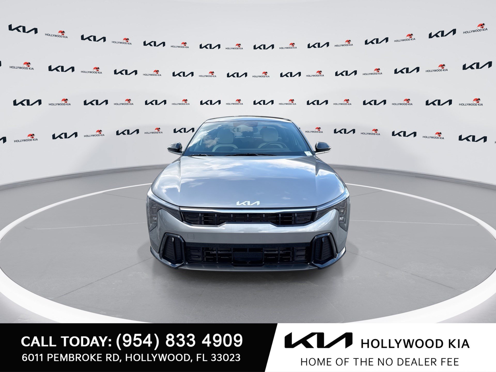 New 2026 Kia K4 GT-Line w/ GT-Line Premium Package FWD image 3