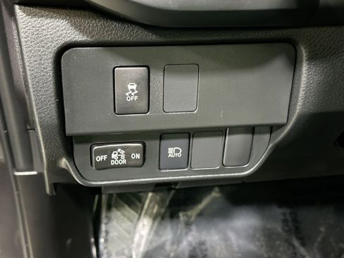 Used 2023 Toyota Tacoma SR w/ SR Convenience Package image 17