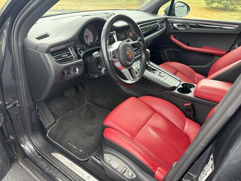 Used 2021 Porsche Macan S AWD/4WD image 16