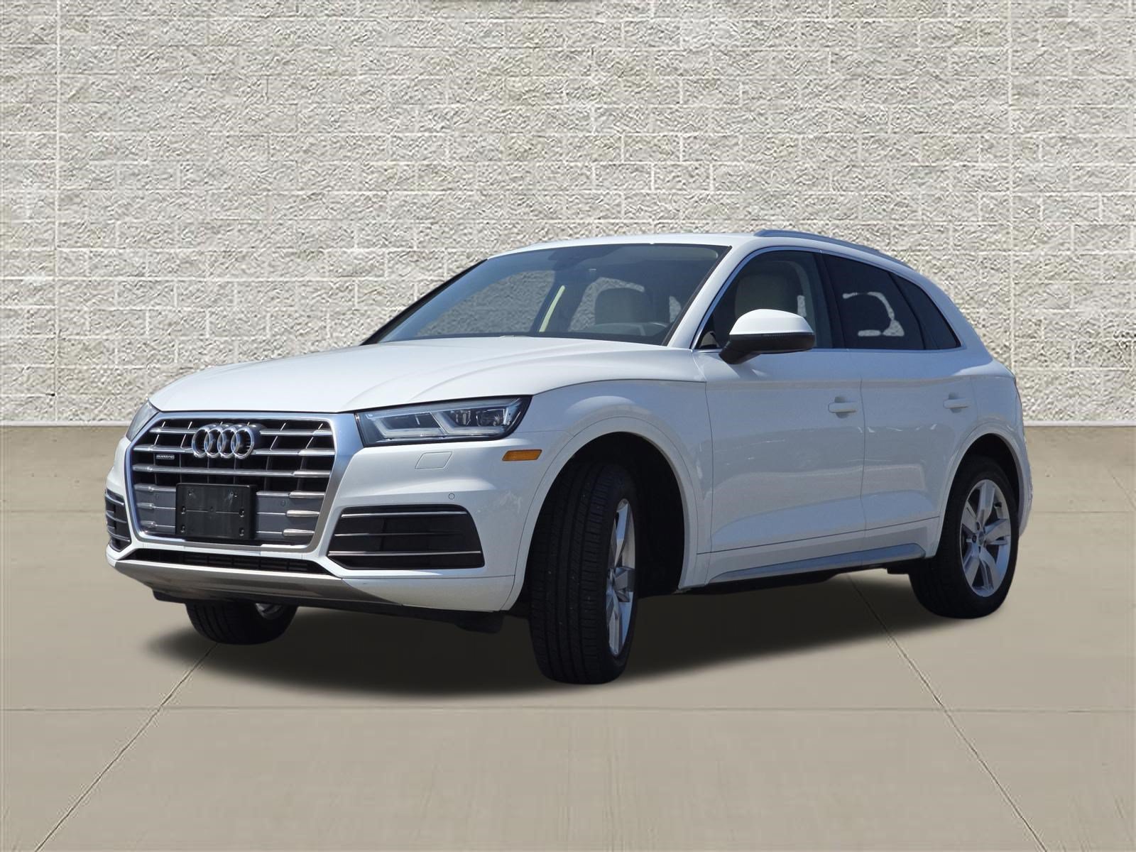 Used 2019 Audi Q5 2.0T Premium Plus AWD/4WD image 3