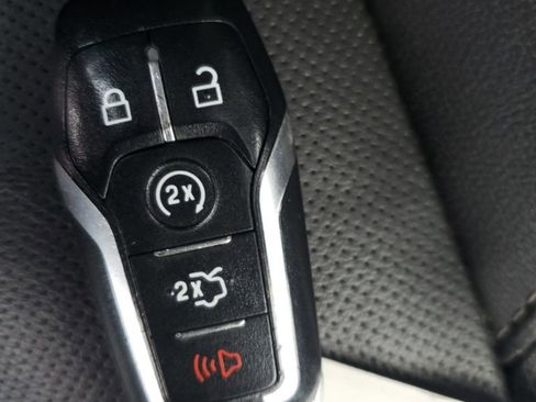 Used 2014 Ford Fusion Titanium image 34