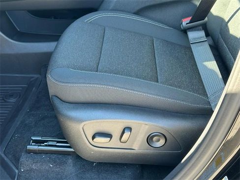 New 2026 Chevrolet Traverse LT image 11