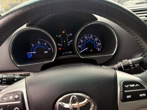 Used 2013 Toyota Highlander Limited image 9