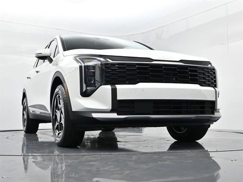 New 2026 Kia Sportage S image 33