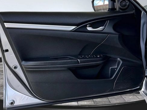 Used 2019 Honda Civic Sport image 17
