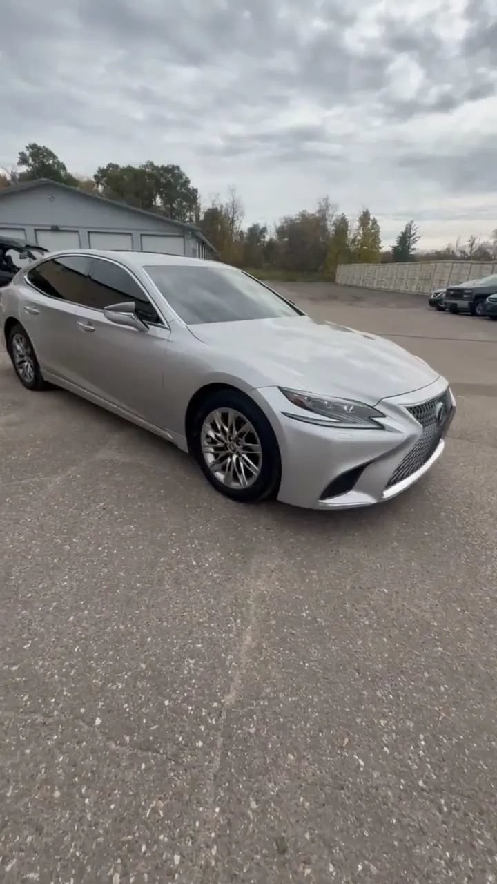 Used 2018 Lexus LS 500h AWD w/ Accessory Package (Z1) image 53