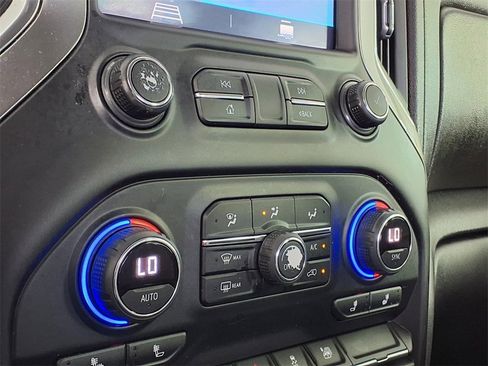 Used 2020 Chevrolet Silverado 1500 LT w/ Texas Edition image 20