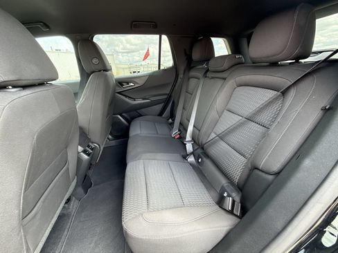 Used 2026 Chevrolet Equinox LT FWD image 24