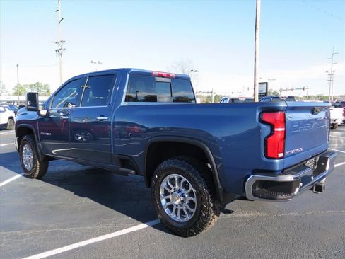 Used 2025 Chevrolet Silverado 2500 LTZ w/ LTZ Plus Package image 5
