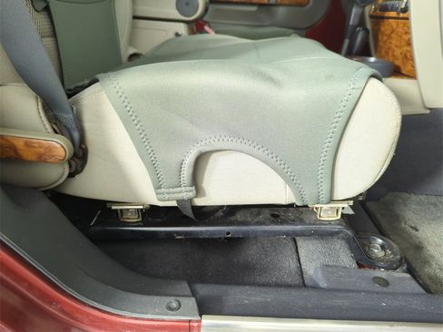 Used 2007 Jeep Wrangler Sahara w/ PWR Convenience Group image 32