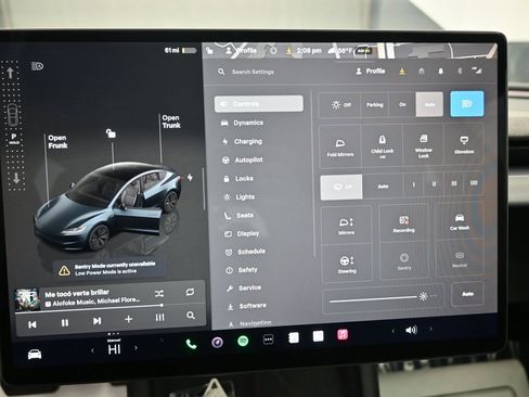 Used 2025 Tesla Model 3 Long Range image 12