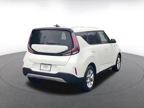Used 2025 Kia Soul LX w/ LX Technology Package image 14