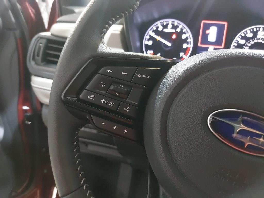 Used 2025 Subaru Forester Premium AWD/4WD image 17