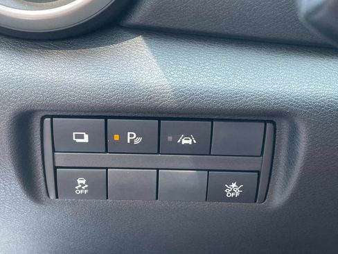 Used 2025 Nissan Versa S w/ Trunk Package FWD image 16