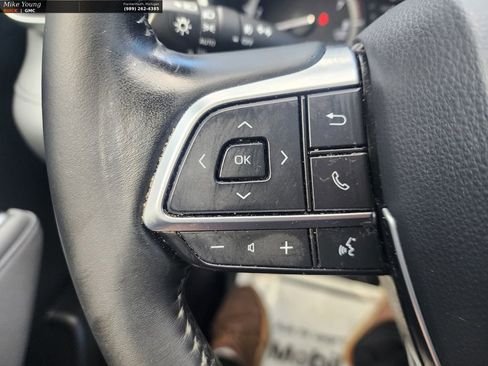 Used 2020 Toyota Highlander XLE image 35