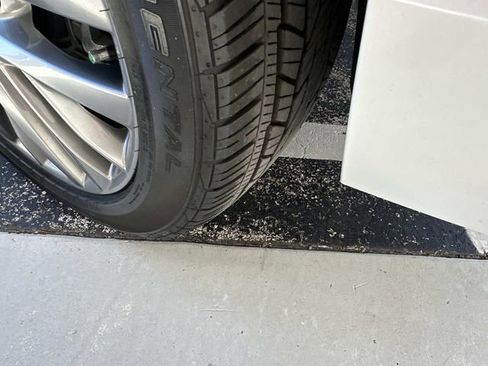 Used 2025 Buick Enclave Avenir w/ Super Cruise Package image 12