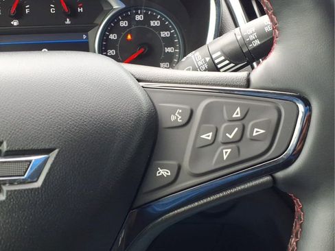 Used 2024 Chevrolet Equinox RS AWD/4WD image 25