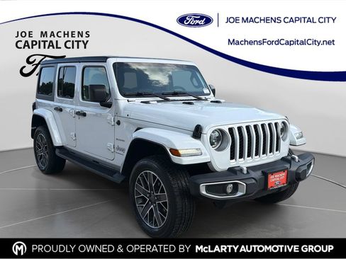 Used 2023 Jeep Wrangler Unlimited Sahara w/ Cold Weather Group AWD/4WD image 1
