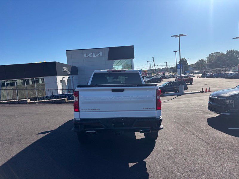 Used 2025 Chevrolet Silverado 1500 Custom Trail Boss AWD/4WD image 7