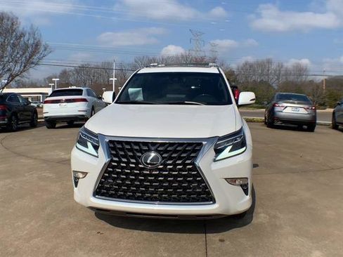 Used 2023 Lexus GX 460 Premium image 3