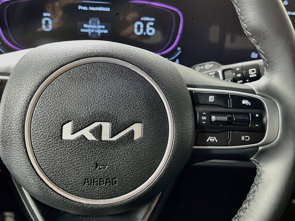 Used 2025 Kia Sportage X-Line AWD/4WD image 17
