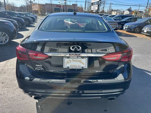 Used 2019 INFINITI Q50 Luxe w/ Essential Package (3.0T Luxe) image 5